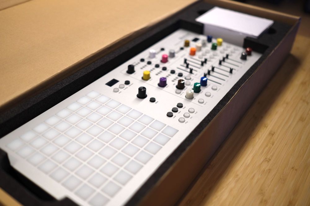 Polyend Dreadbox Medusa Hybrid Synthesizer - Silver