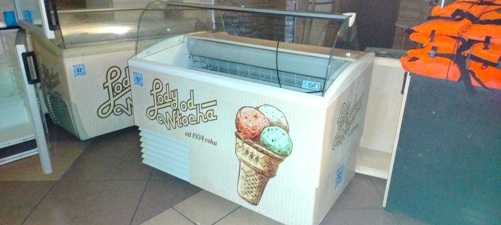 Witryna mroźnicza / Lada do lodów