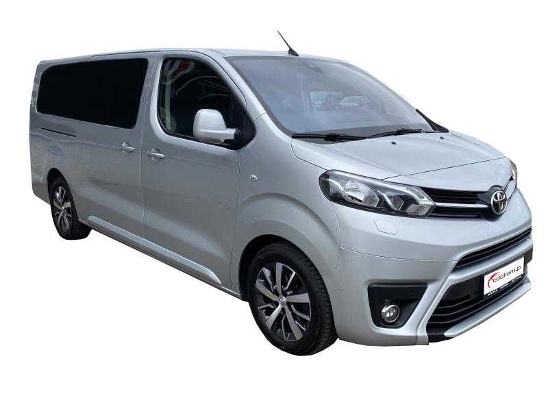 Wynajem 8  osobowa Toyota Proace lub Sienna automat