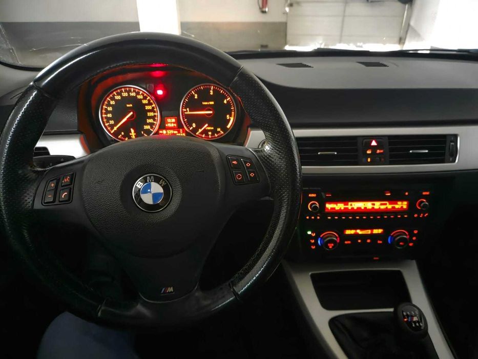 BMW 320D LCI 2011