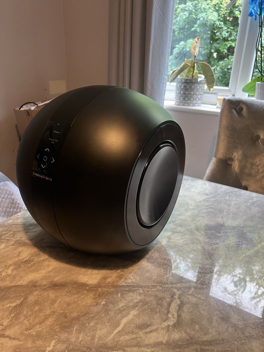 Bowers and Wilkins PV1D subwoofer w idealnym stanie