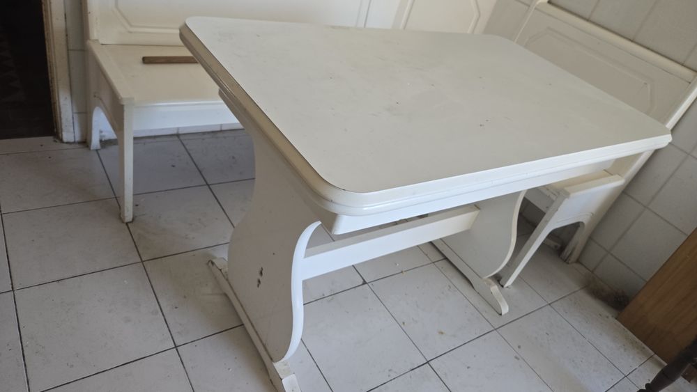 Mesa de refeições extensível