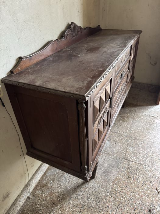 Movel antigo aparedor