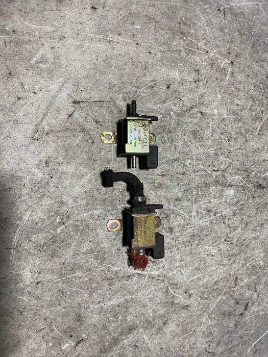 Клапан керування перетворювач тиску наддуву Audi Volkswagen 028906283F