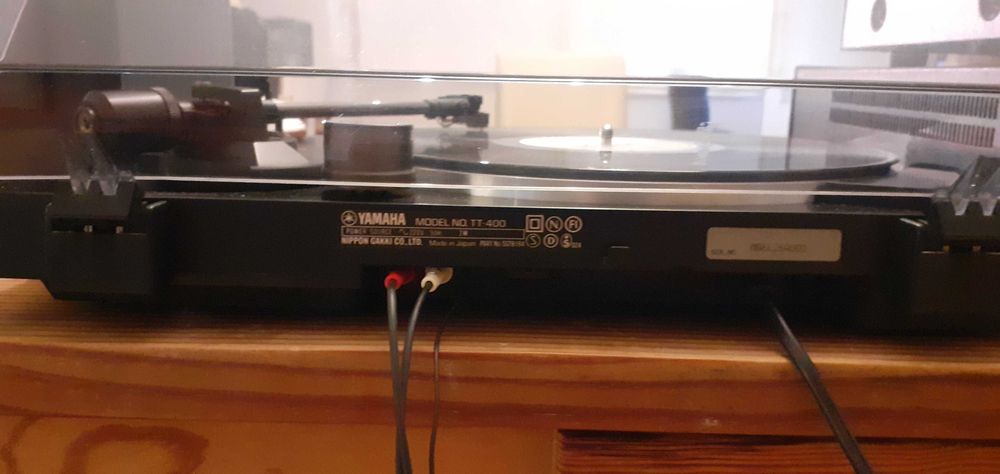 Aparelhagem Yamaha com colunas Celestion