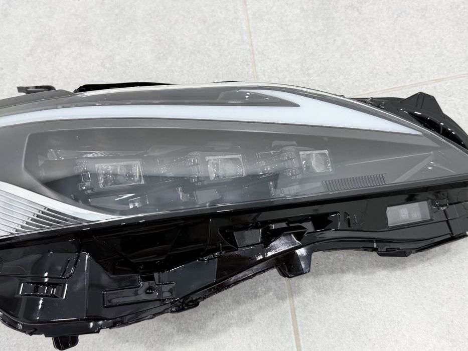 Фари 3 лінзи для Lexus CT 2010-2021, FULL LED комплект 2шт. Артикул:  DRC9851-26