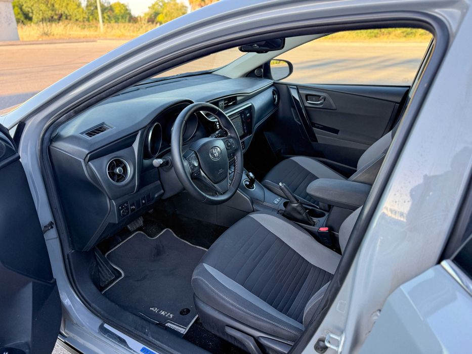 Toyota Auris Touring Sports 1.8 Hybrid 136cv Freestyle Nacional  2019