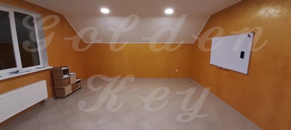 Продам Современный  Офис с Ремонтом 92м2, Центр г. Боярка