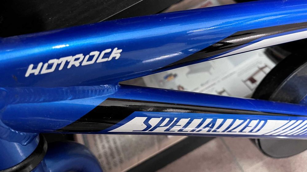 Bicicleta para criança SPECIALIZED Hotrock Roda 12 - COMO NOVA!!!