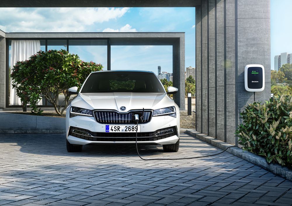 Koniec hybryd plug-in?