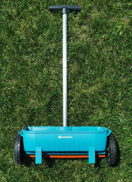 Розкидач-сіялка GARDENA Classic 300, made in Germany.