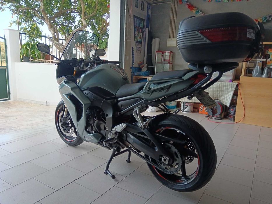 Yamaha FZ1 Fazer 1000 | Junho 2007 | 56.000 km | Extras | 4.000€