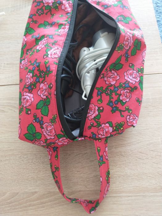 Bardzo duża kosmetyczka na przybory do włosów,. Handmade. Wzór ludowy