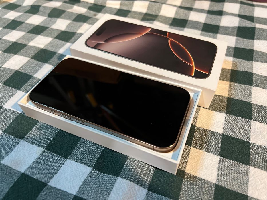 IPhone 16 Pro Desert Titanium