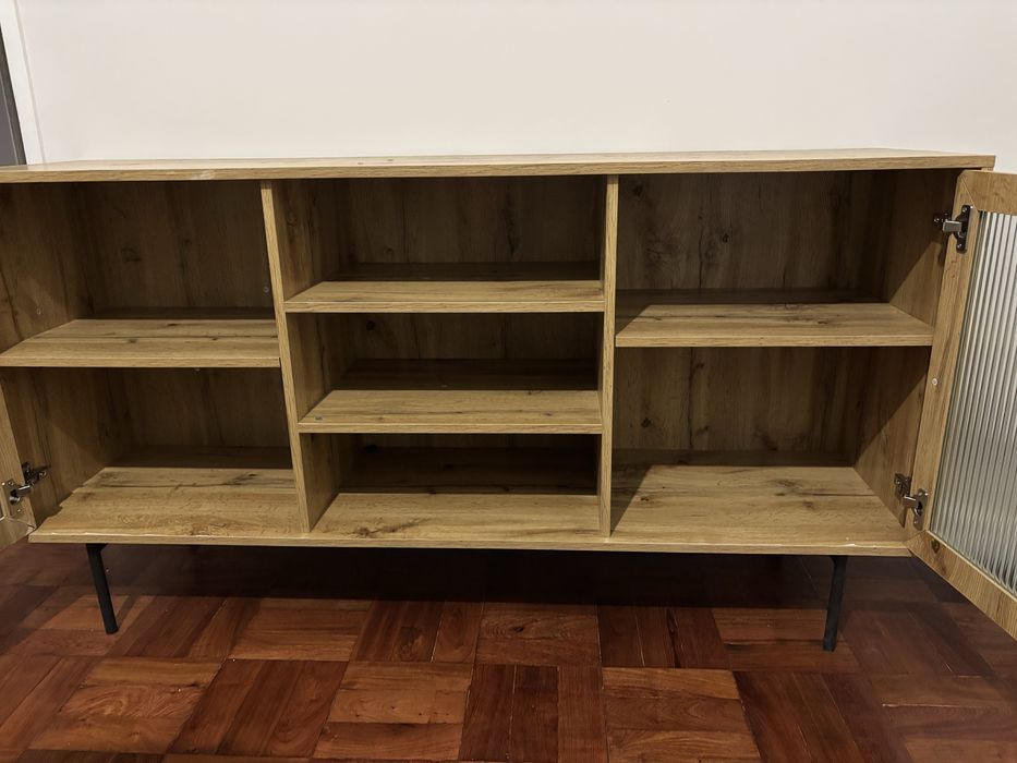Vendo movel de TV SKLUM usado