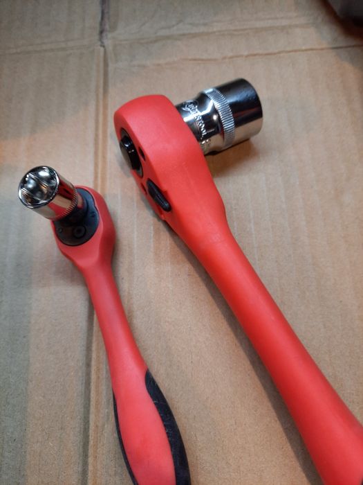 Набір інструментів 108 одиниць  1/2", 1/4" INTERTOOL ET-6108