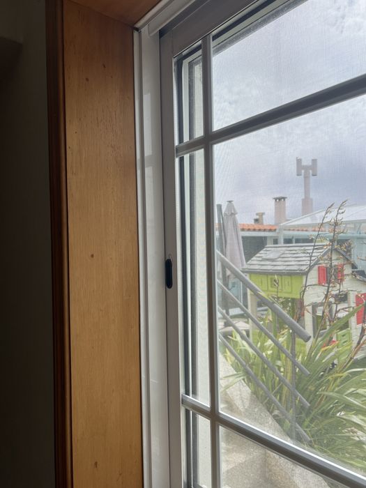 Janela aluminio branco com vidro duplo