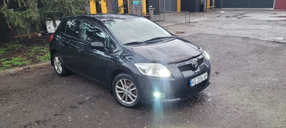 Toyota ayris 2009 г.в. 1.8, 147 л.с.