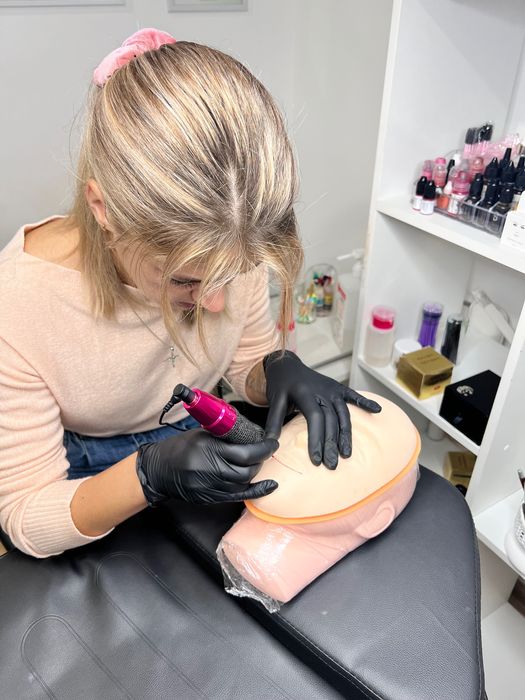 Навчання, курси з Перманентного макіяжу для початківців