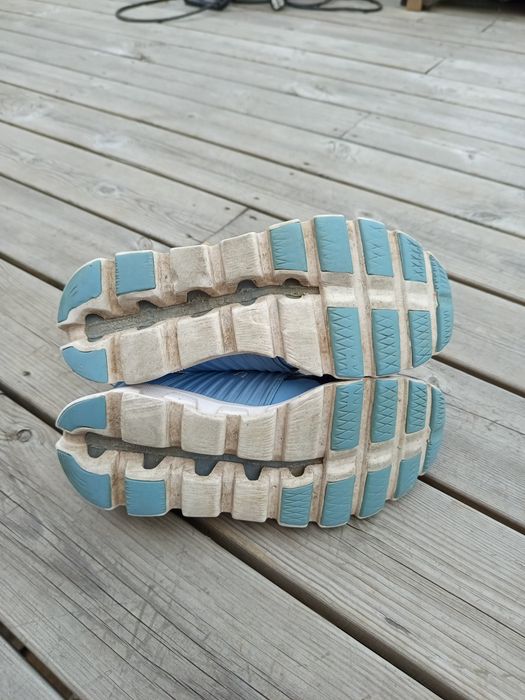 Buty on do biegania