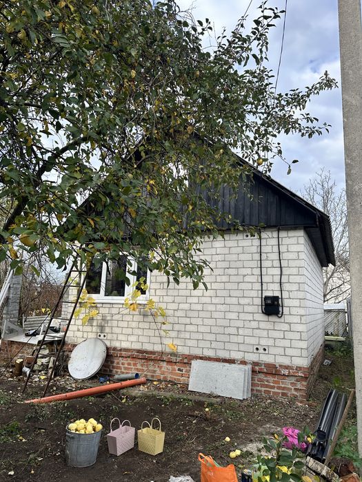 Дача у місті під житло