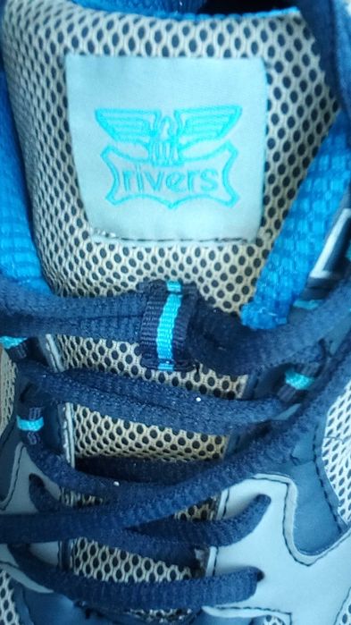 Продаю брендові чоловічі кросівки в гарному стані.  По устілці 28 см.