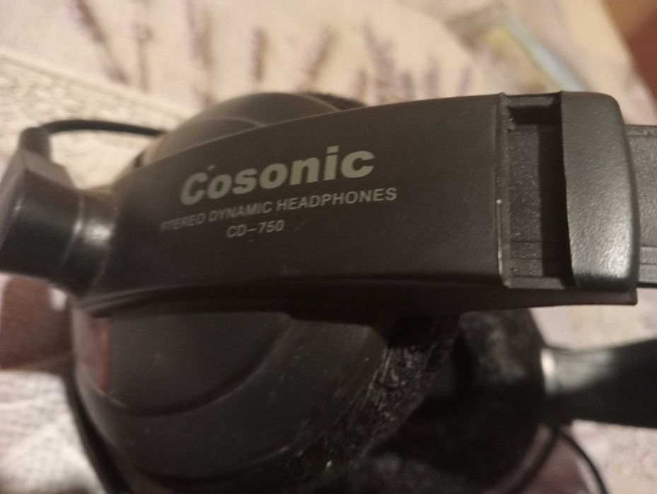 Навушники  і аксесуари до них(куча)