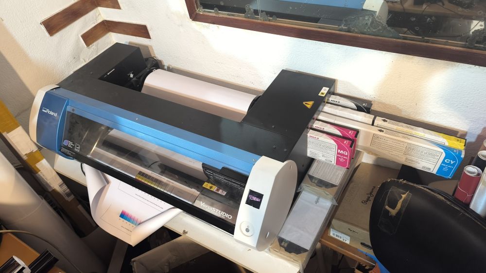 Plotter de impressão e recorte roland