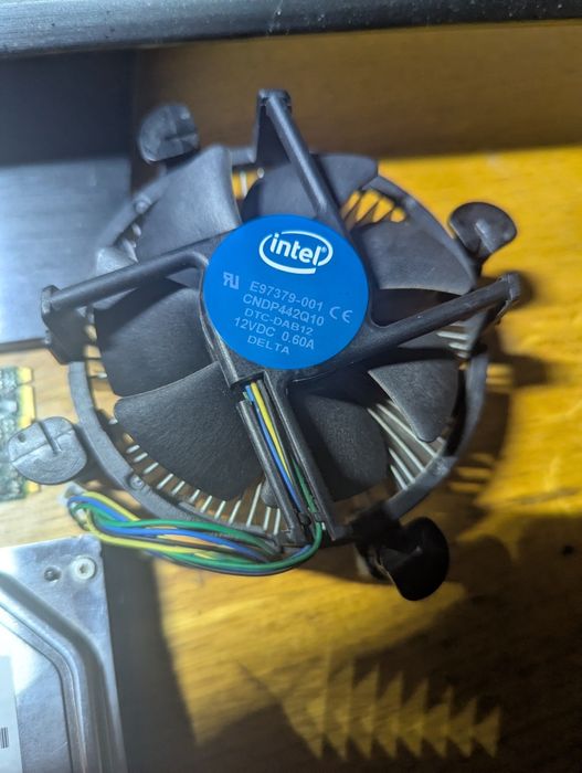 Комплектуючі для комп'ютера. ОЗУ, SSD, HDD, материнська плата, проц