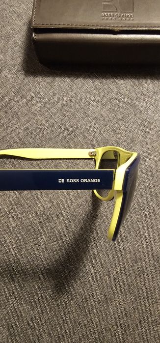 Óculos de várias marcas como novos