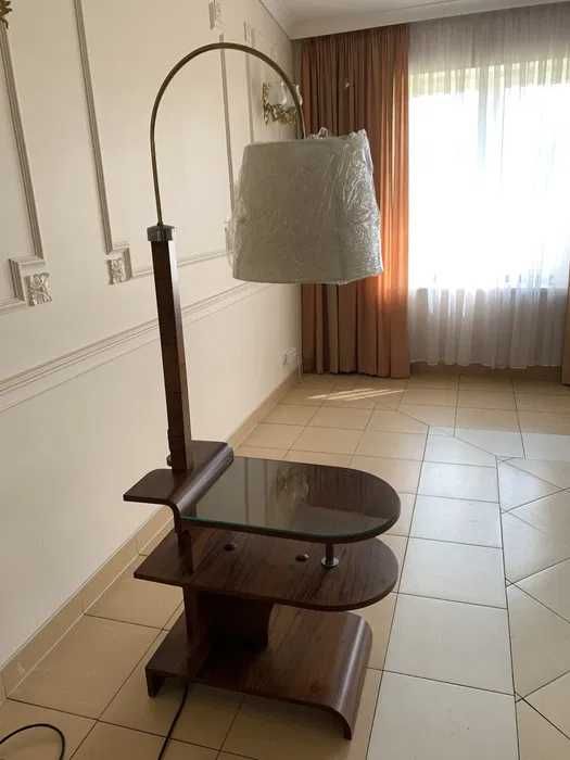 Lampka nocna retro mebel po renowacji