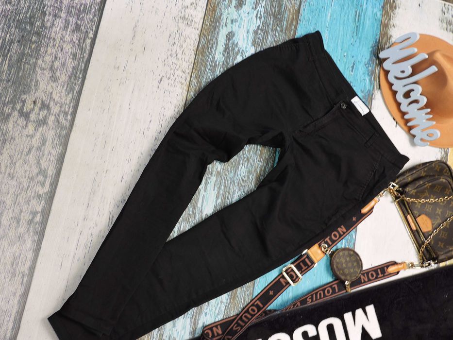 Wólczanka Markowe eleganckie spodnie M