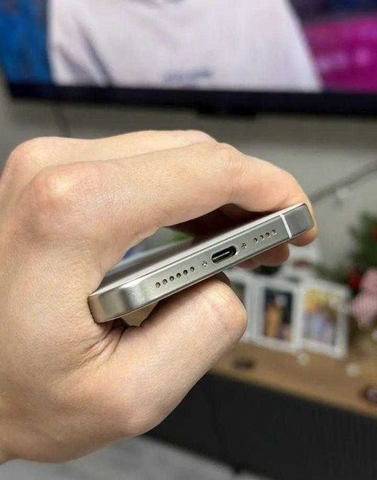 iPhone 15 Pro Max, 512 ГБ, SIM + eSIM