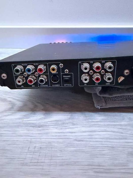 Leitor DVD / MP4 / USB / Cartões - i-Joy i-VisionDVD 1002 (Funcional)