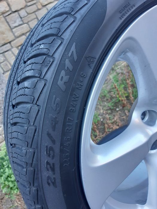 Тітани,диски,шини r17 5/110 чудовий стан!