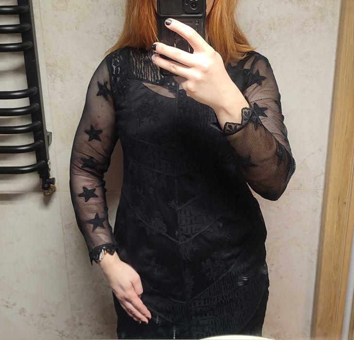 Mała czarna sukienka w gwiazdy Debenhams Edition