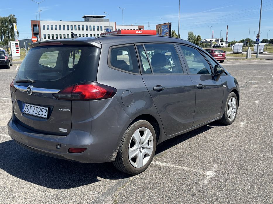 Opel Zafira 2.0 cdti, doinwestowany, gotowy do jazdy, zarejstrowany!