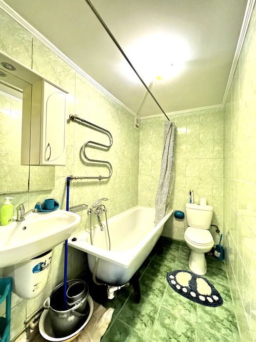 Напів-особняк в престижній центральній локації. Без тварин.