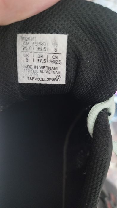 Кросівки Asics 37.5