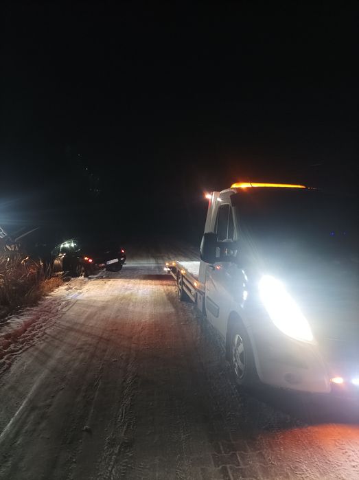 Pomoc drogowa, wynajem lawety samochodowej