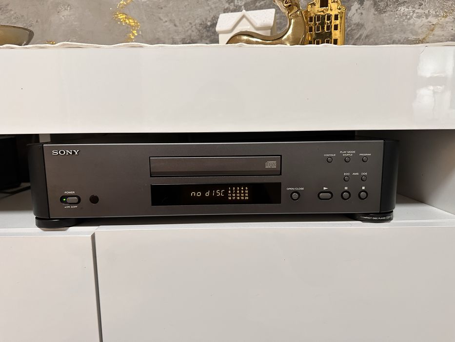 Odtwarzacz CD Sony CDP -S7