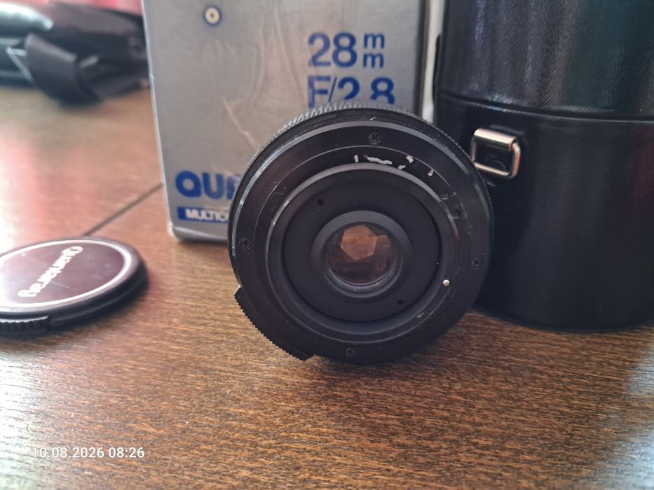 Об'єктив 28 мм , f 2,8 . M42