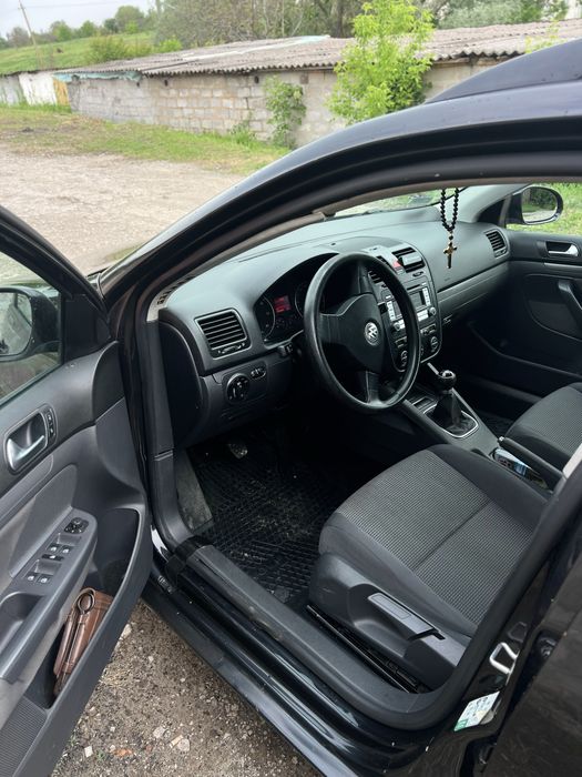 Volkswagen Golf 5 Продам