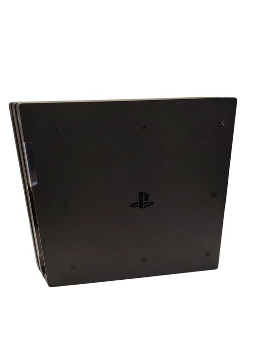 KONSOLA PS4 PRO 1TB / 6 gier / 2 pady / okablowanie
