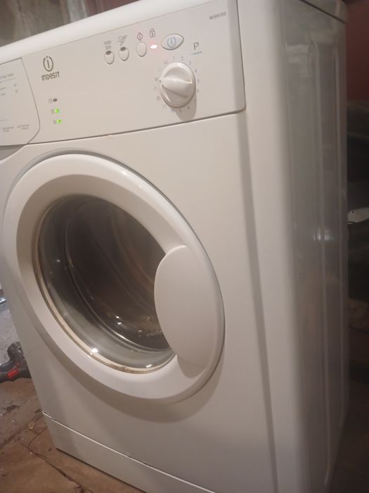 продам стиральную машинку на 5 кг