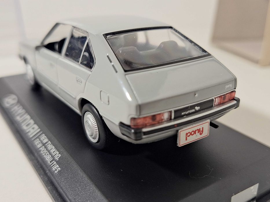 масштабная модель авто Hyundai Pony 1/38