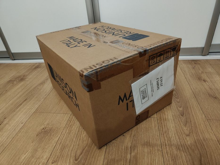 Włoski wzmacniacz lampowy Unison Research Simply Italy USB  black