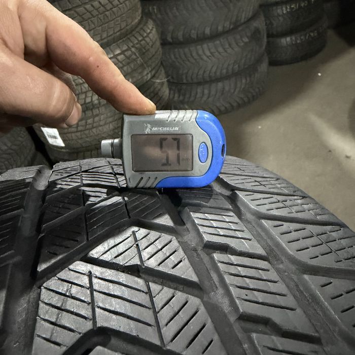 2шт 285/35 R22 Pirelli Scorpion Winter