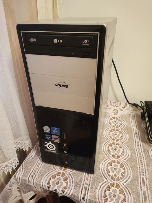 Komputer stacjonarny