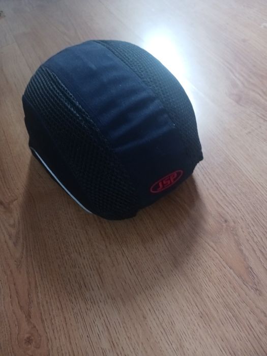 Czapka kask firmy JSP